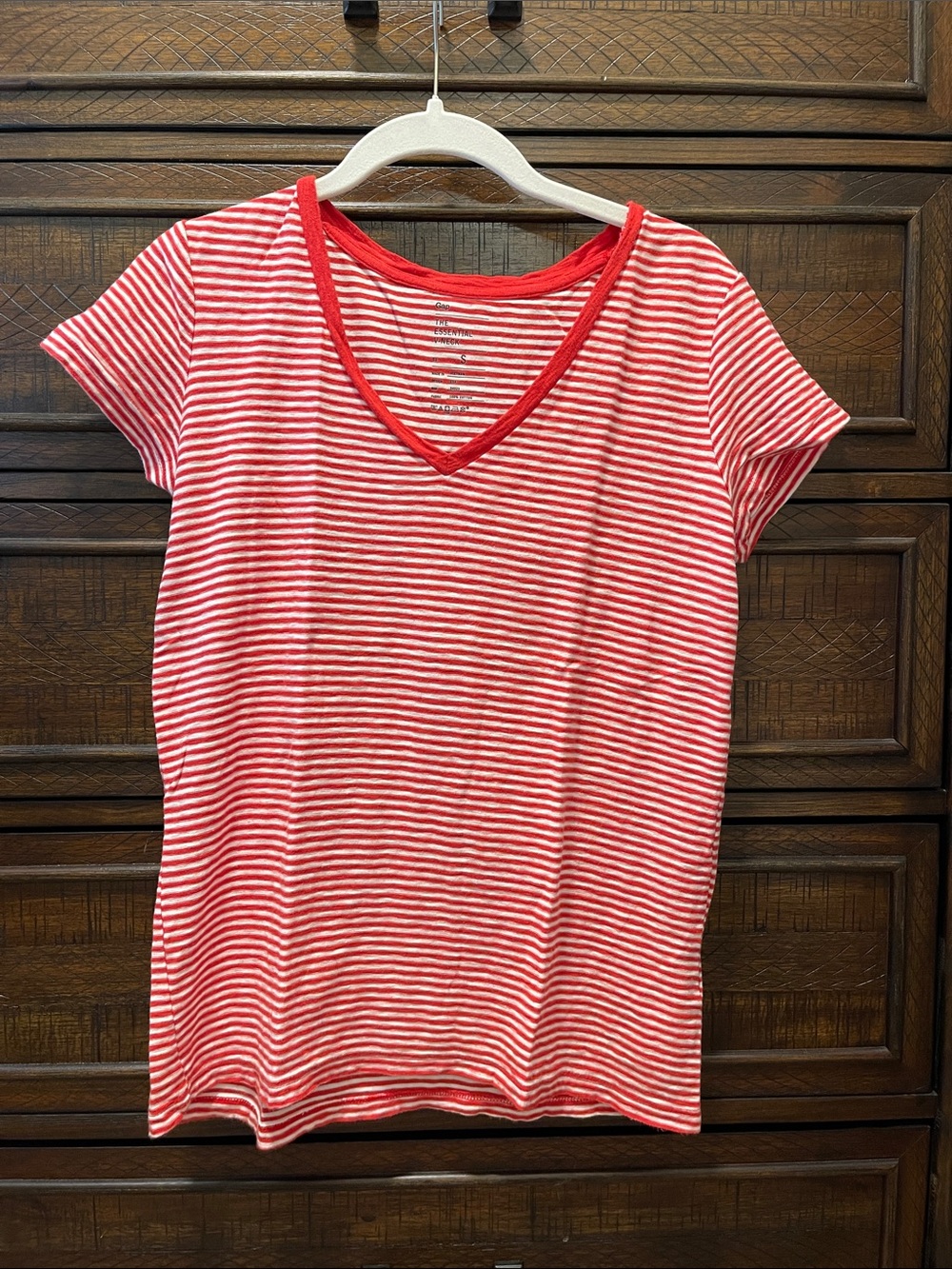 GAP Red and White Striped V-Neck Tee